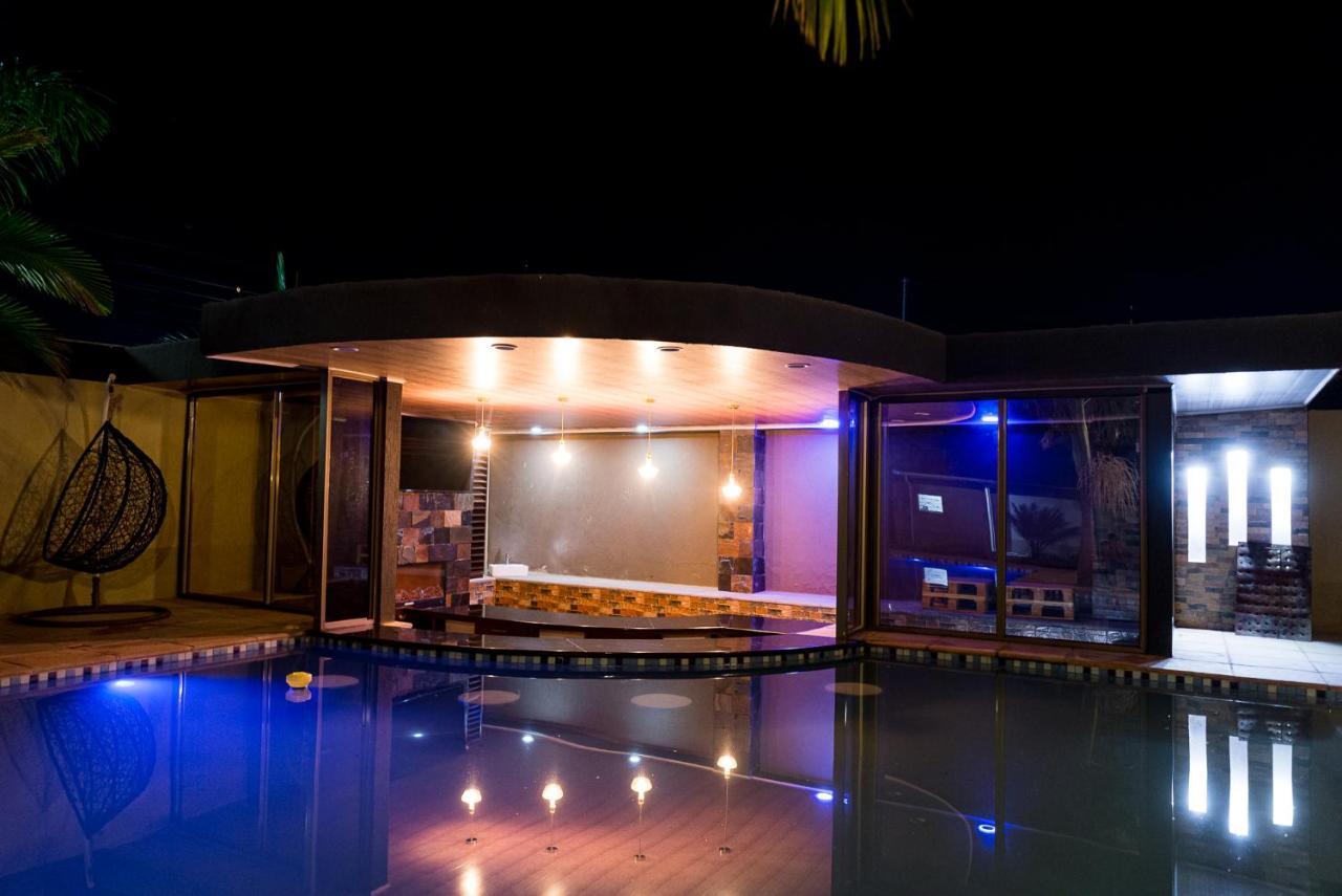 Emc Fully Furnished &Serviced Villas 4 Bedroom With Solar Power , Private Pool, Starlink Wifi ,Aircons & Dstv Lusaka Luaran gambar